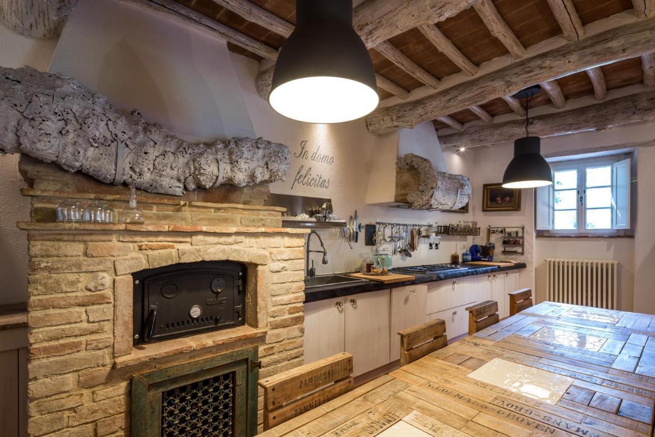 Borgo San Sisto B&B トーディ エクステリア 写真