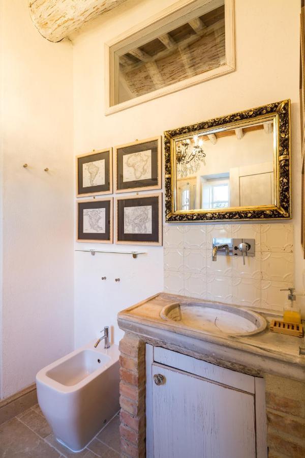Borgo San Sisto B&B トーディ エクステリア 写真