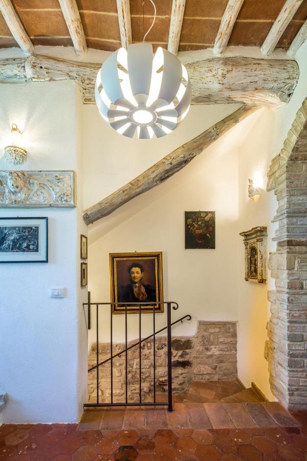 Borgo San Sisto B&B トーディ エクステリア 写真