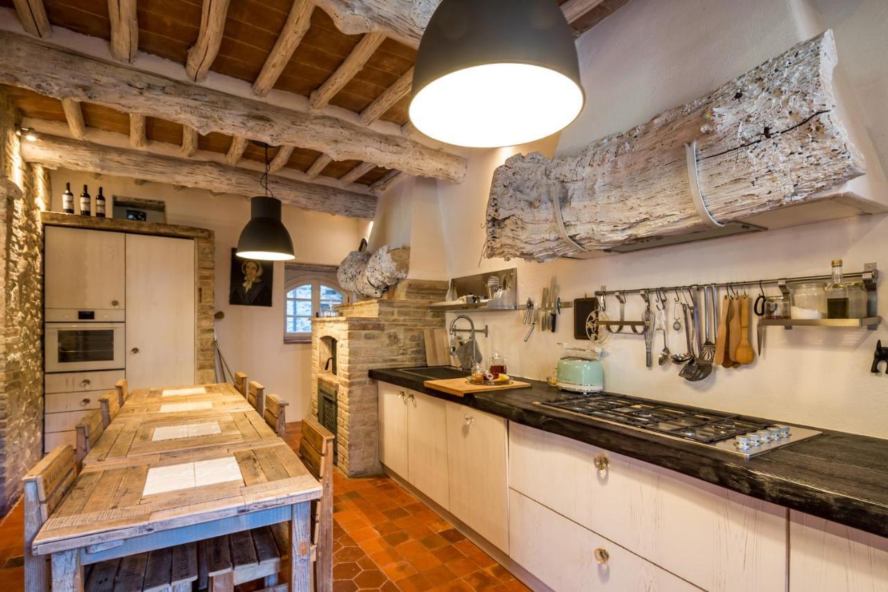 Borgo San Sisto B&B トーディ エクステリア 写真